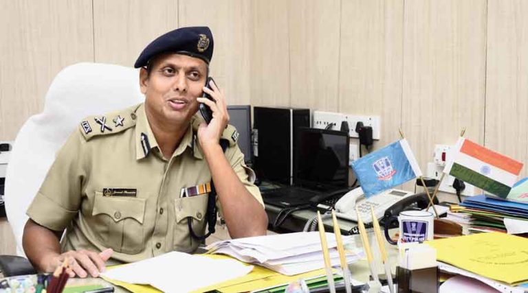 “West Bengal Police Reshuffle for Fair Elections”