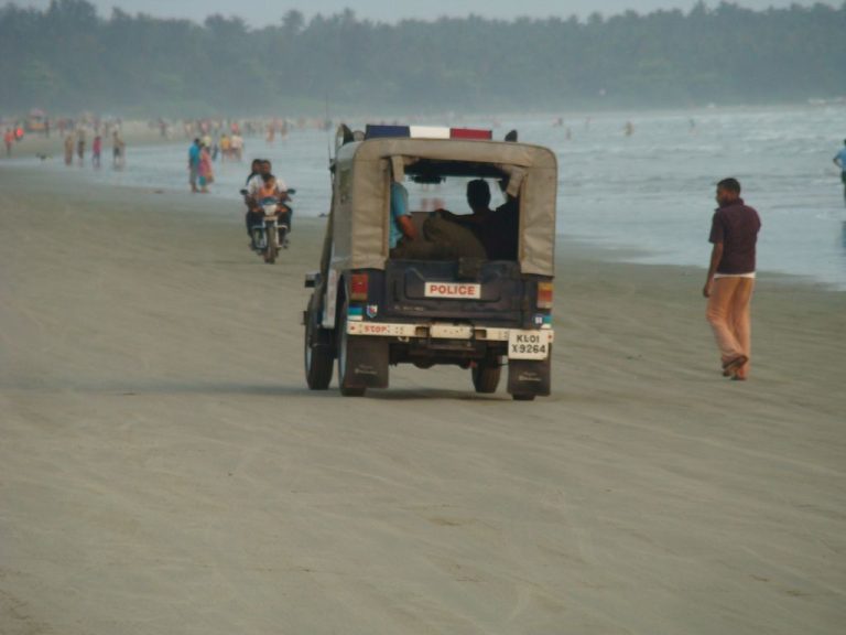 Puducherry Police Enhance Security at Tourist Hotspots