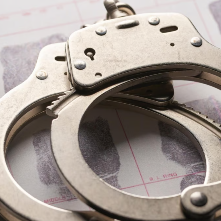 Fake ID Blackmail Women Delhi Police Arrests Man