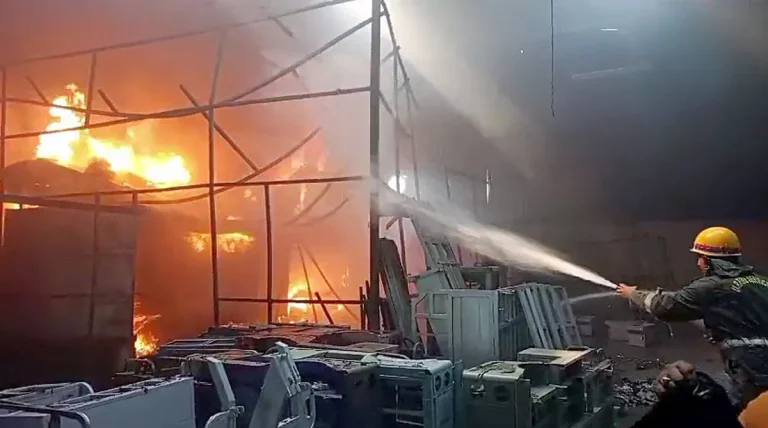 Gujarat Steel Plant Fire Kills Four Workers, One Injured