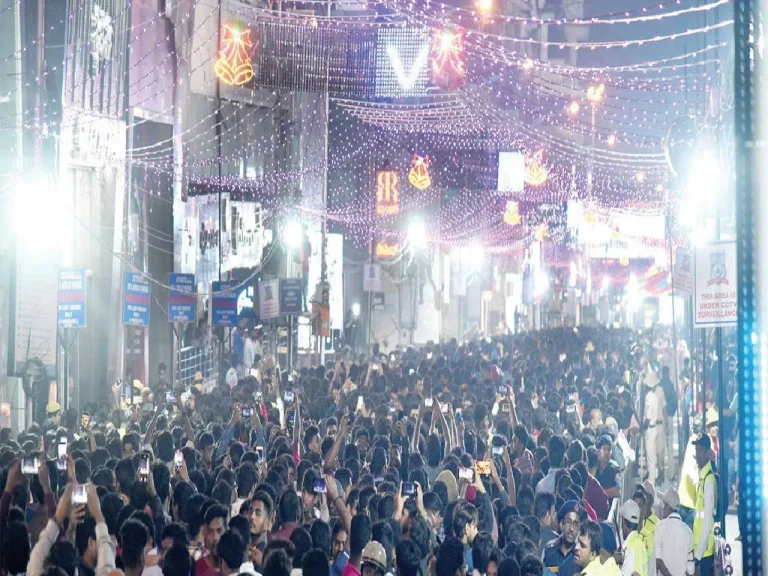 Bengaluru’s Peaceful New Year Celebrations: Police Efforts Praised