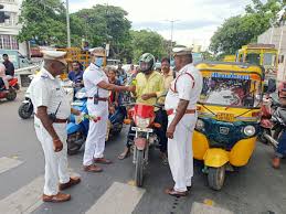 Police Conducts Road safety campaign Awareness in Uttarakhand