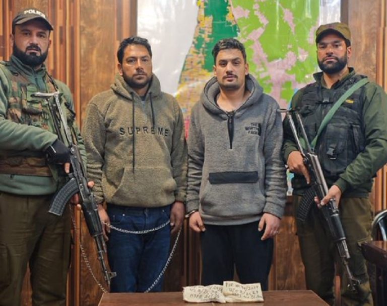 Srinagar Police Arrest Drug Peddlers