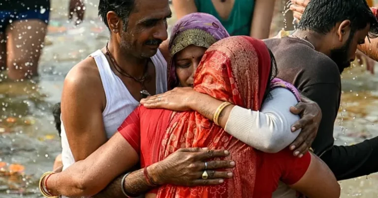 Uttar Pradesh Police Successfully Reunites Lost Devotees with Families at Maha Kumbh